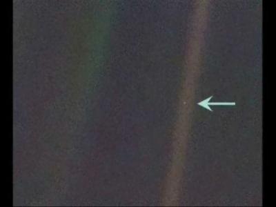 It's the twentieth anniversary of the famous “pale blue dot” photo – Earth 