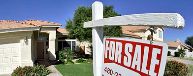 A vacant home for sale  is shown in Chandler, Ariz. (AP file photo)