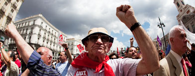 Demonstrators shout slogans during a Labor Day march in Madrid, on Saturday, May 1, 2010 (AP Photo/Angel Navarrete)