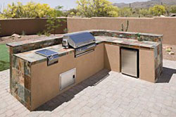 250outdoorKitchen2.jpg