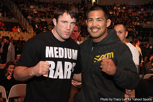 ufc_on_fox_is_sonnen_vs_munoz_on_tap_should_there_be_a_qualifier_fight_before_they_get_to_face_silva.jpg