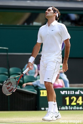 Federer blows two-set lead, stunned by Tsonga at Wimbledon