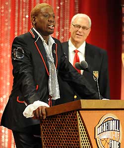 Dennis Rodman addressed the crowd at his Hall of Fame induction with former coach Phil Jackson looking on.