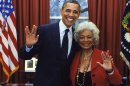Courting Nerd Vote, Obama Flashes Star-Trek Salute With Nichelle Nichols