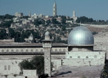 Israel Persulit Muslim Palestina Shalat Jumat