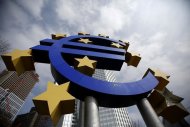 The Euro currency sign is seen in front of the European Central Bank (ECB) headquarters in Frankfurt April 4, 2013. REUTERS/Lisi Niesner