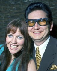 FILE - In this April 1, 1969 file photo, American pop singer Roy Orbison poses with his then 18-year-old wife Barbara to the media in London. Barbara Orbison died Tuesday, Dec. 6, 2011 in Los Angeles. She was 60. (AP Photo/Bob Dear, File)