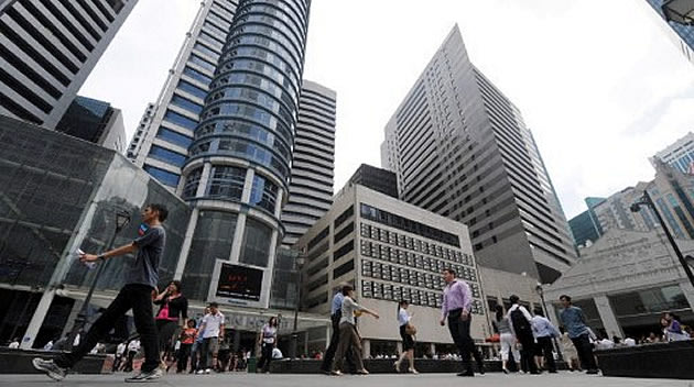Job vacancies decline in Q3 as employers scale back - Yahoo!