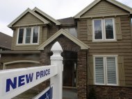Survey: Home prices down in most major US cities