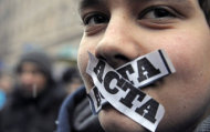 Romania amana ratificarea ACTA. Razboiul pentru libertatea pe internet se muta la Curtea Europeana