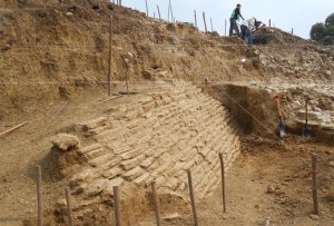 Ancient Graves, Pyramid Ruins Found in Mexico