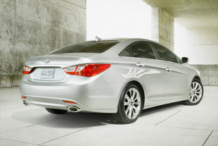 06-Hyundai-Sonata-Underrated-Cars-2012-CNBC-jpg_212941.jpg
