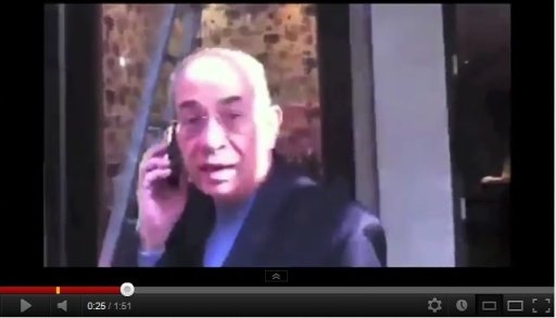 بالفيديو..مصري يطارد وزير هارب من حكومة مبارك في لندن Yosef-jpg_030904