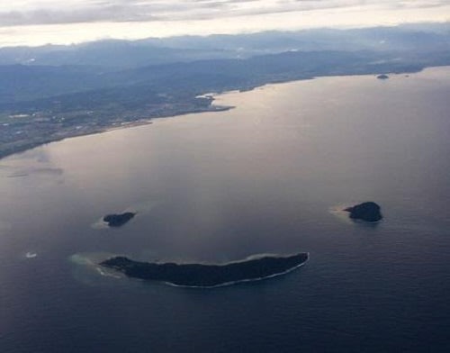 Những hòn đảo có hình dạng kì lạ nhất 2_085318