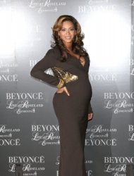 Beyonce hosts the screening of 'Live at Roseland: The Elements of 4' at the Paris Theatre, New York City, on November 20, 2011 -- WireImage