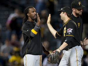 Pirates rip Braves 10-1, cut Cards' lead to 1  …