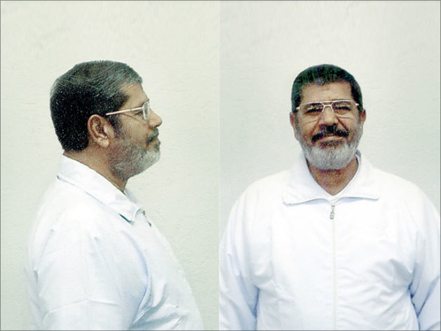 ما وراء منع زيارة مرسي؟