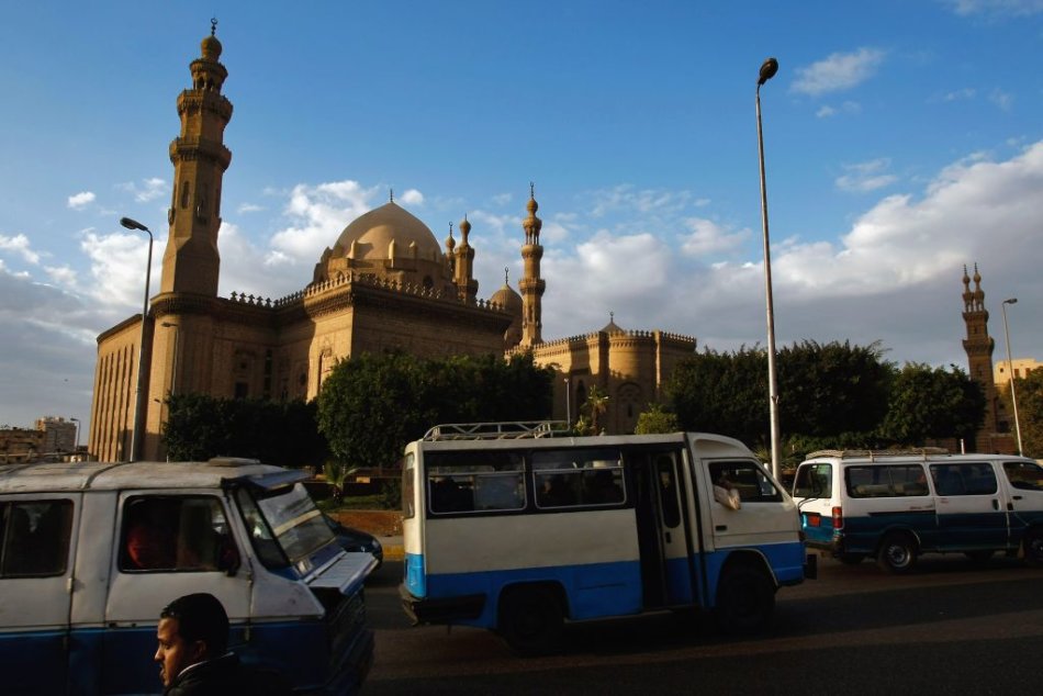 உலகின் பிரபல பள்ளிவாசல்கள் EGYPT-CAIRO-Ottoman-mosques-jpg_080021