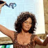 Lengkingan `Whitney Houston` Bikin Pesawat Mendarat Darurat