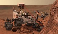 美國國家航空暨太空總署展示「好奇號」拍下的首張高解析彩色照片，可清楚看見1座層狀石丘。科學家計劃聚焦石丘，尋找火星生命的化學成分。