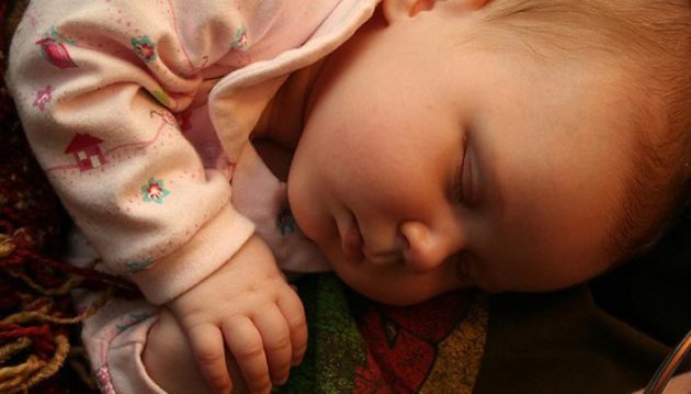 عادات نوم الطفل حديث الولادة وحتى ثلاثة أشهر 333862