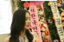 Kim Tae Hee Tampil Cantik di Pernikahan