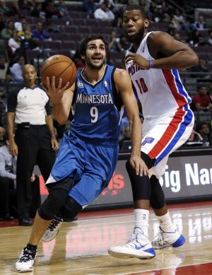 Pistons beat Wolves on Smith's 3-pointer