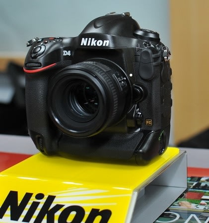 Nikon D4 旗艦機(含記者會補充資料、畫面)