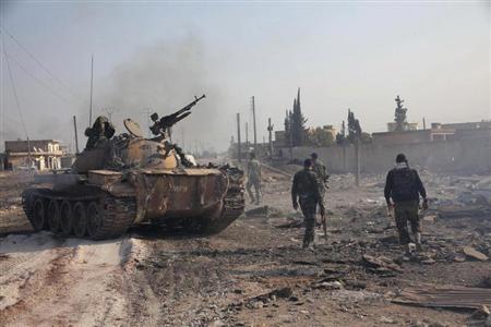قوات الجيش العربى السورى تتقدم شمال سوريا 2013-11-15T224643Z_1_ACAE9AE1R9X00_RTROPTP_2_OEGTP-SYRIA-ALIPPO-SK7