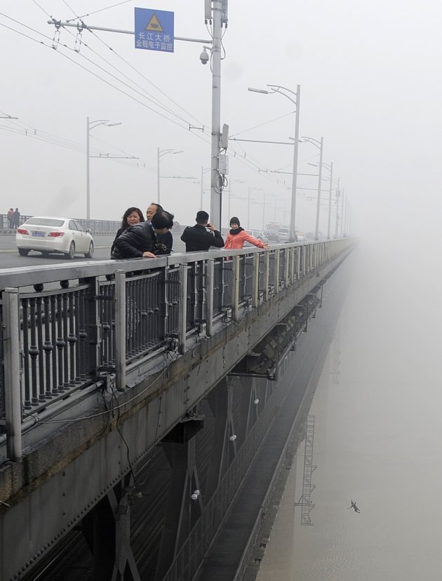 A person jumps off the Wuhan …