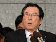 日防衛相頻失言 烏紗帽料不保