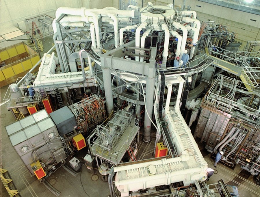 Scientists Are Bashing Lockheed Martin's Nuclear Fusion 'Breakthrough'
