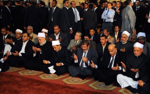   ــ[ مرسي يصلى الجمعة فى الأزهر ]ــ 000-Nic6109953-1--jpg_190734