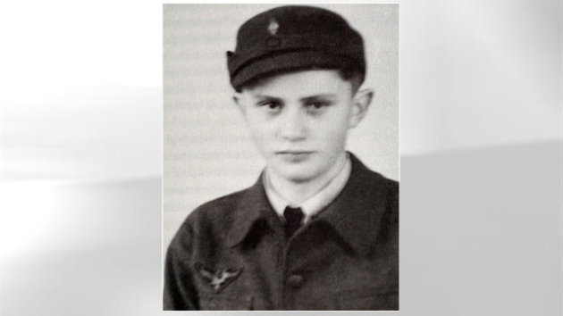Pope Benedict XVI Dogged by Hitler Youth Past (ABC News)