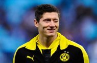 Agent: Lewandowski unlikely to join Manchester United this summer