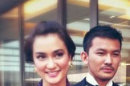 World Premiere 'HELLO GOODBYE', Atiqah Hasiholan Kenakan Batik