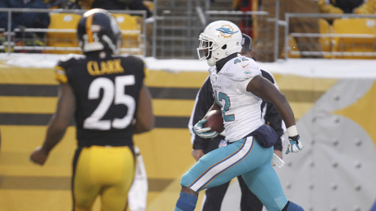 NFL: Miami Dolphins at Pittsburgh Steelers
