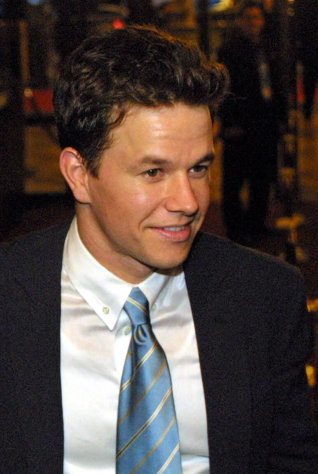 FILE - In this July, 23, 2001 file photo, actor Mark Wahlberg arrives for a special screening of "Planet of the Apes," in New York. In an apology issued on Wednesday, Jan. 18, 2012, Wahlberg said he was sorry for asserting that he would have stopped terrorists from flying an airliner into New York's World Trade Center on Sept. 11 if he had been on the plane. (AP Photo/Staurt Ramson, File)