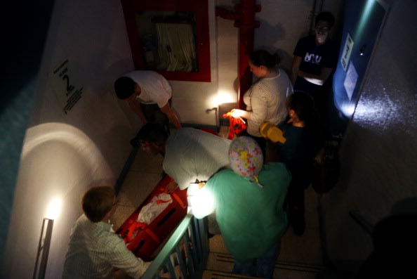 إحدى المستشفيات قامت بترحيل المرضى على أضواء الكشافات خوفا على حياتهم