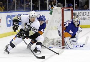 Maatta, Malkin help Penguins beat Islanders 6-4