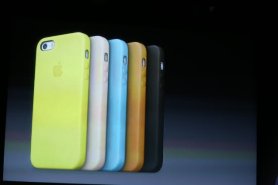 另外介紹iPhone 5S的保護殼，一個要價39美元，但看起來質感似乎欠佳