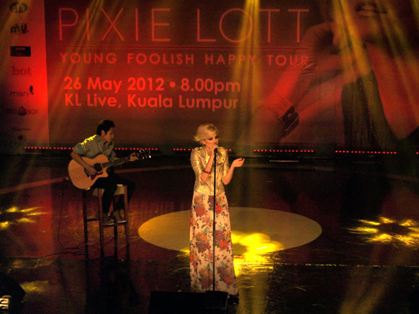 Pixie Lott Malaysia