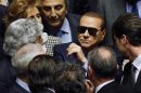 L'ex premier Silvio Berlusconi in parlamento, indossa occhiali scuri a causa di un problema agli occhi