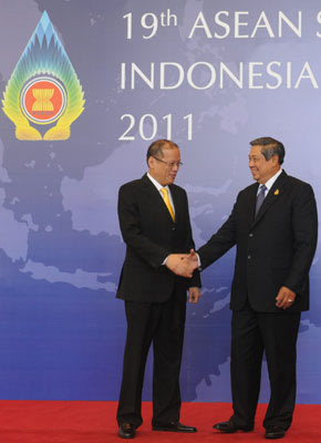 KTT ASEAN - Presiden Filipina Akhirnya Muncul