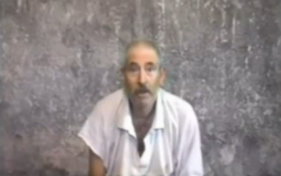 Lebenszeichen: Im Jahr 2010 erhielt seine Familie ein Video der mutmaßlichen Entführer. (Bild: Screenshot/helpboblevinson.com)