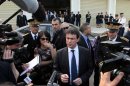 Manuel Valls appelle à résister à la «mafia» corse