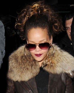 Rihanna Spotted Visiting Tattoo Parlour