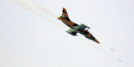 Un avion de chasse syrien ouvre le feu sur le village de Tall Rifat, le 9 août