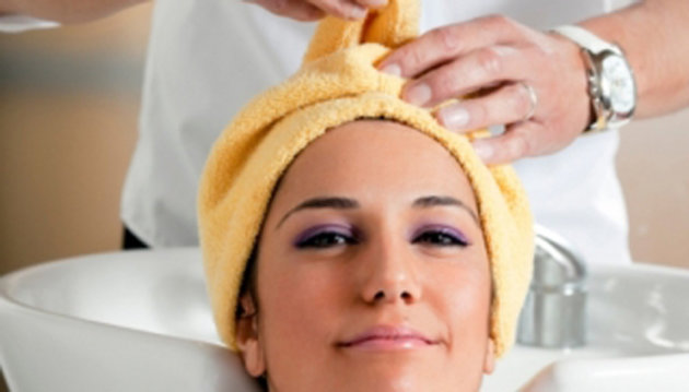 6 وصفات لعلاج الشعر الذي أفسدته الأدوات الحرارية 337251