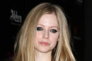 Avril Lavigne Kunjungi Rumah Sakit Anak
